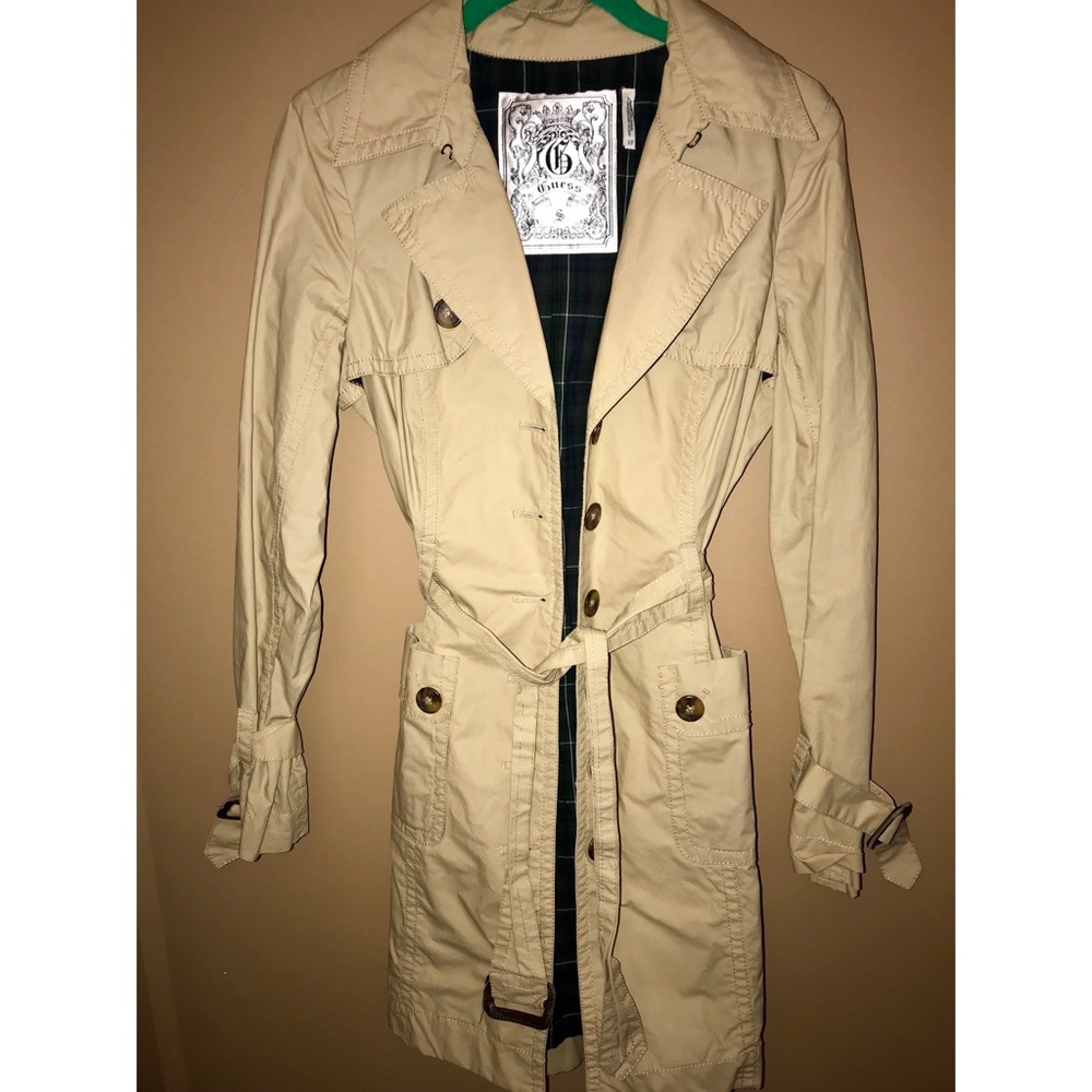 Trench-coat